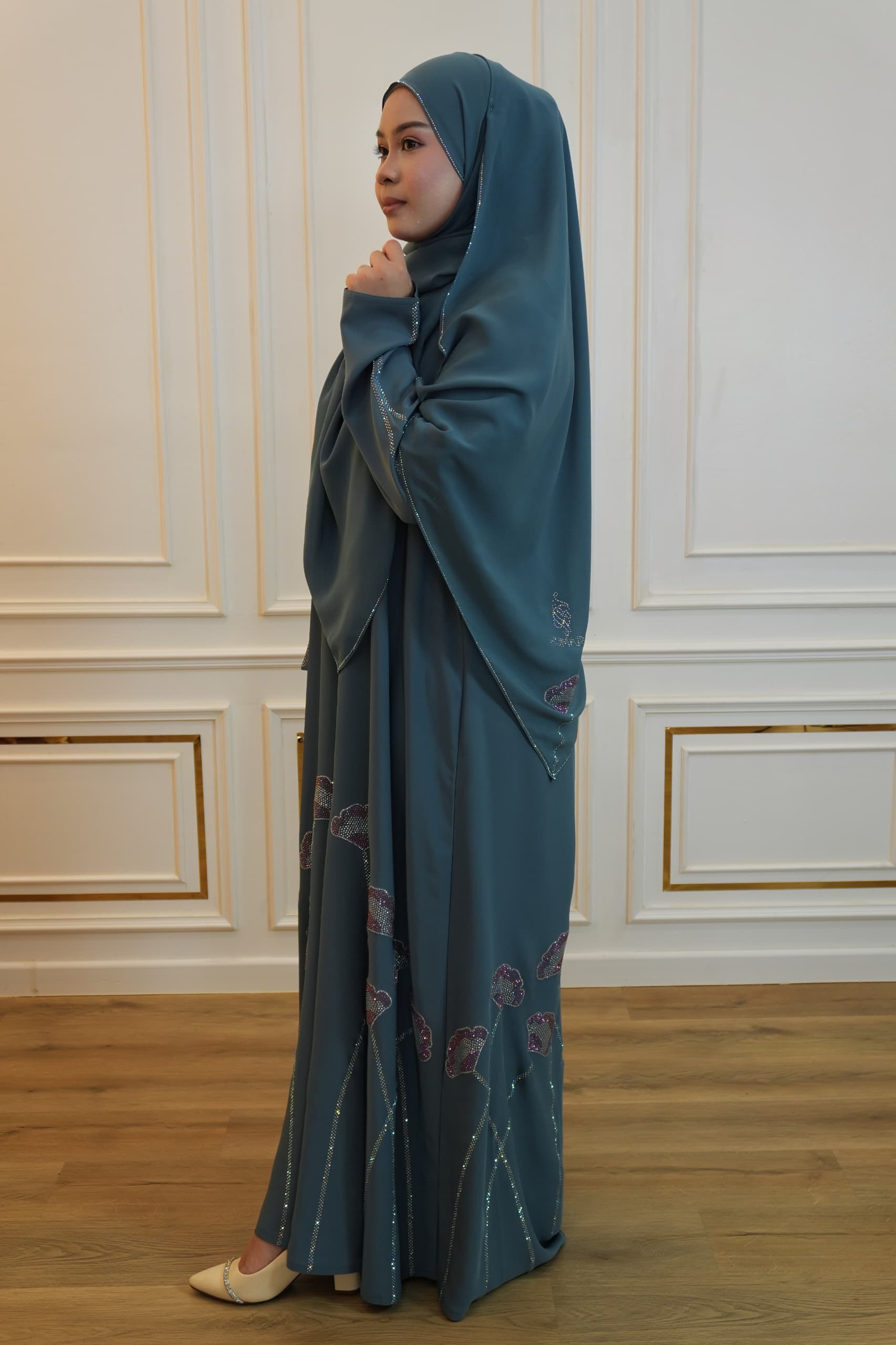 ABAYA WARDAH BLUE